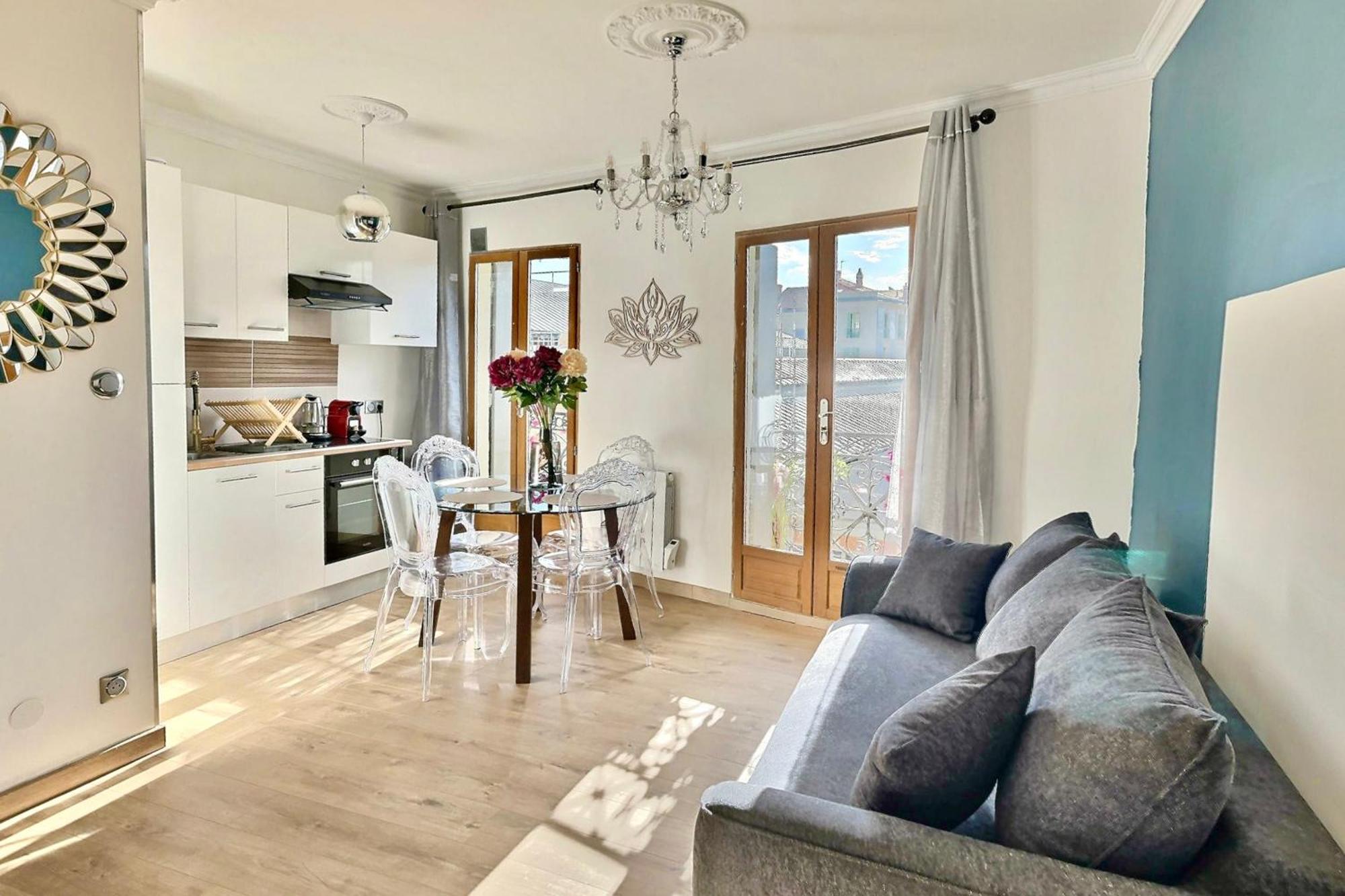 Appartement De Charme Avec Balcon Au Pied Des Commerces Béziers Exteriér fotografie